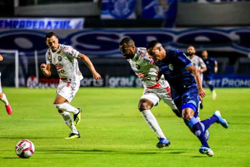 CSA chega a virar o placar, mas acaba saindo de campo com a derrota para o Operário, por 4 a 2