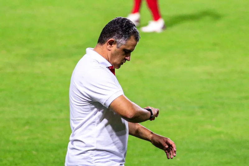 Marcelo Chamusca conseguiu vencer em sua primeira partida pelo Timbu