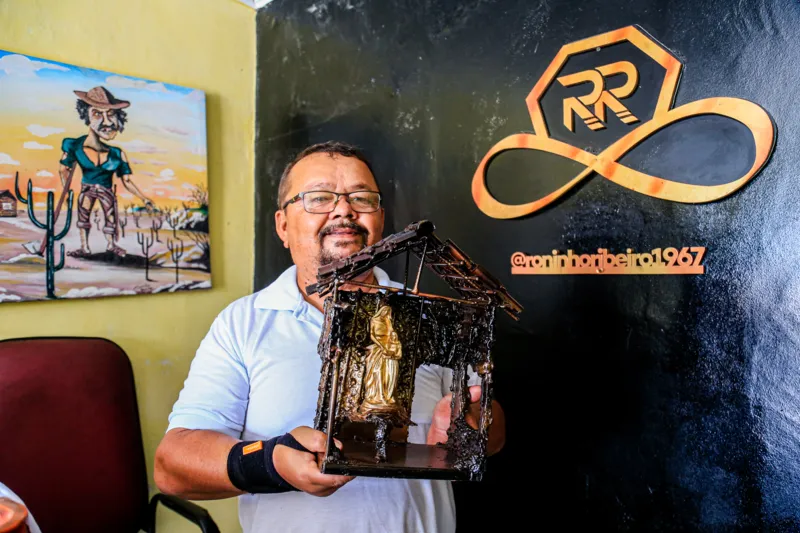Artista autodidata transforma ferro velho em obras de arte no Sertão de Alagoas