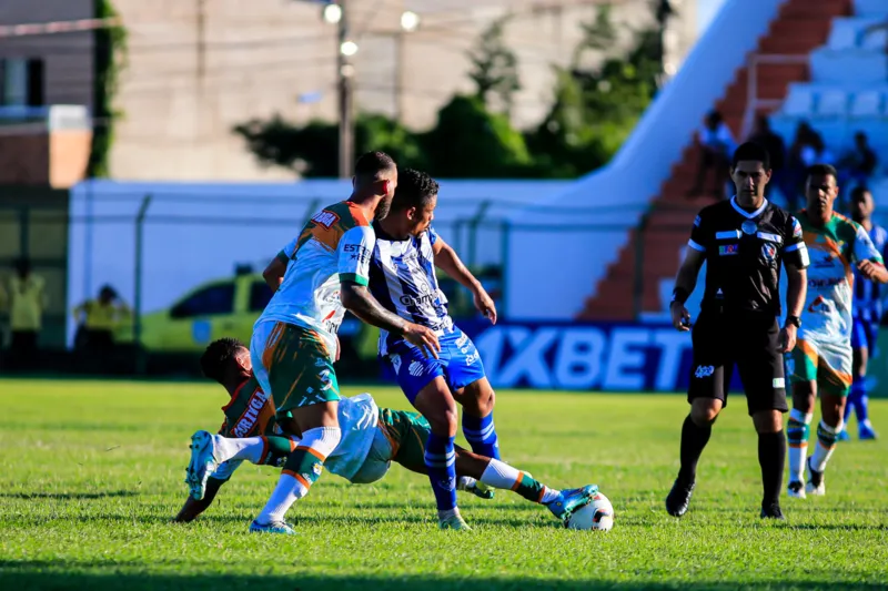 CSA fica no empate com o Coruripe e é eliminado do Alagoano 2023: 1x1