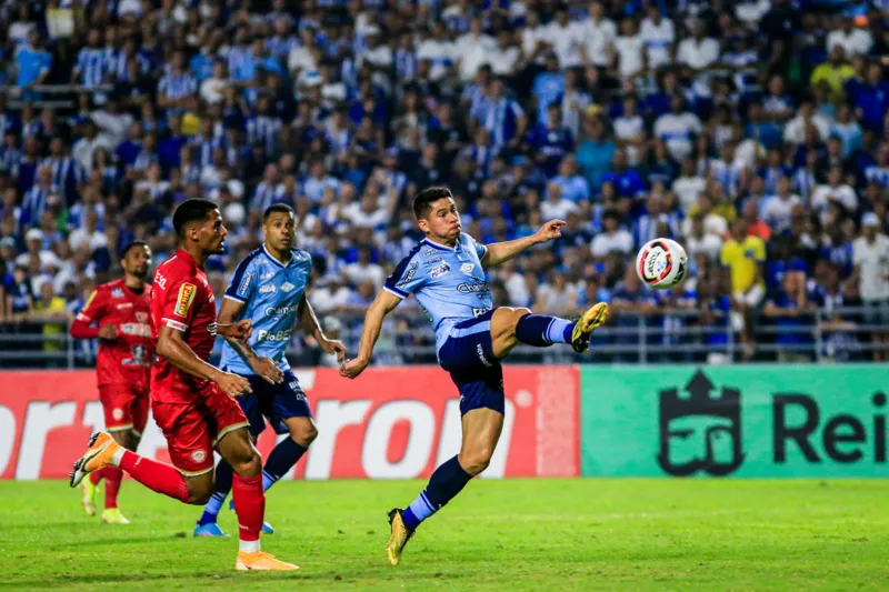 Na luta contra a degola, CSA vence o Tombense, mas segue no Z4 da Série B: 2 a 0