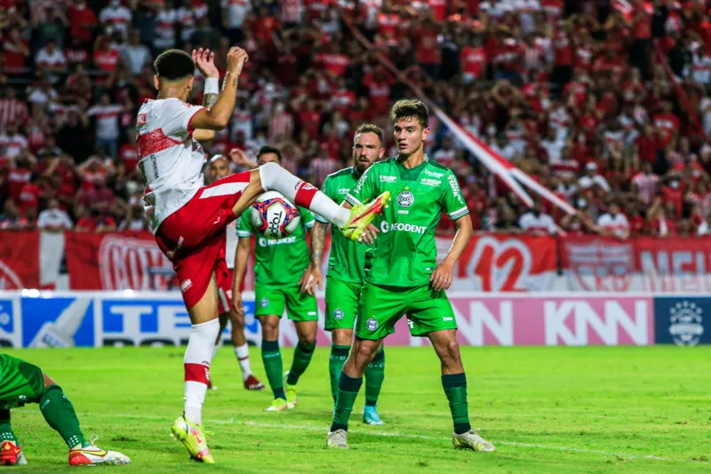 Equipes tiveram segundo tempo equilibrado e gols vindos pelo alto