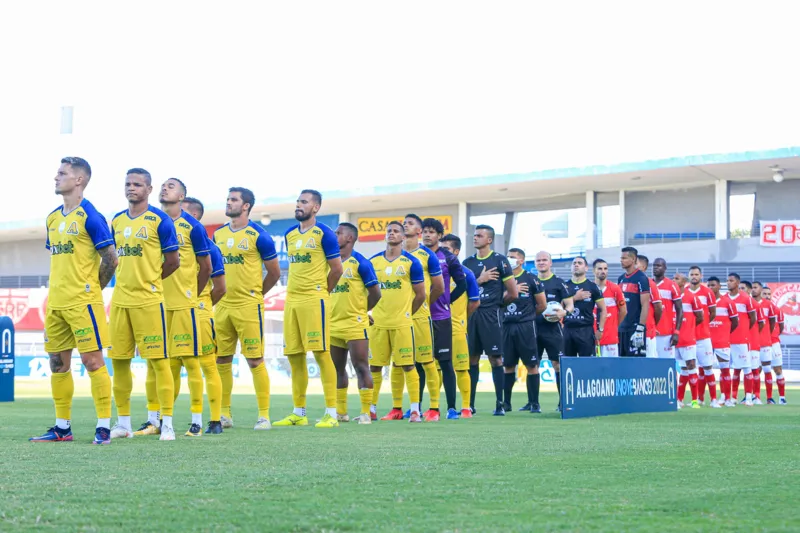 CRB vence o Aliança, pelo Campeonato Alagoano, e entra no G4: 2 a 0
