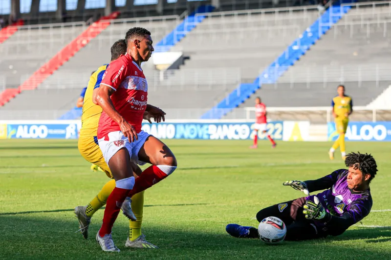CRB vence o Aliança, pelo Campeonato Alagoano, e entra no G4: 2 a 0