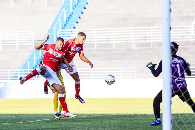 CRB vence o Aliança, pelo Campeonato Alagoano, e entra no G4: 2 a 0