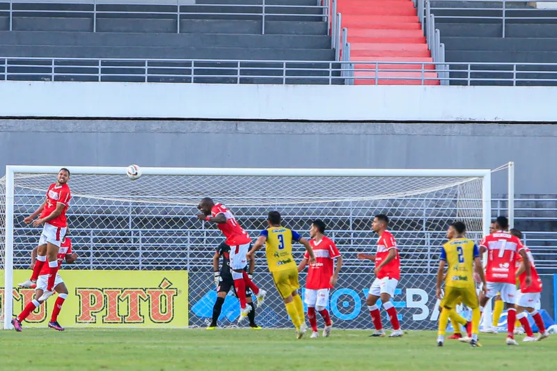 CRB vence o Aliança, pelo Campeonato Alagoano, e entra no G4: 2 a 0