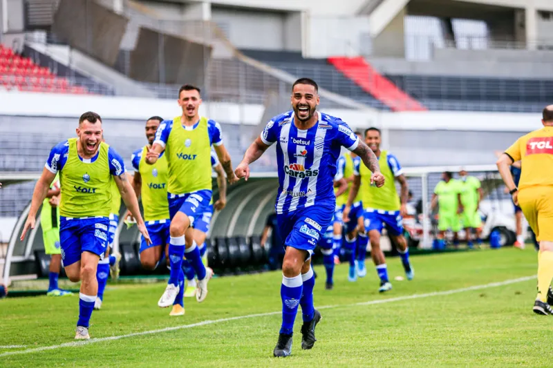 Foi por pouco! CSA atropela o Brasil de Pelotas no Rei Pelé, mas vitória do Avaí frustra acesso: 4 a 0
