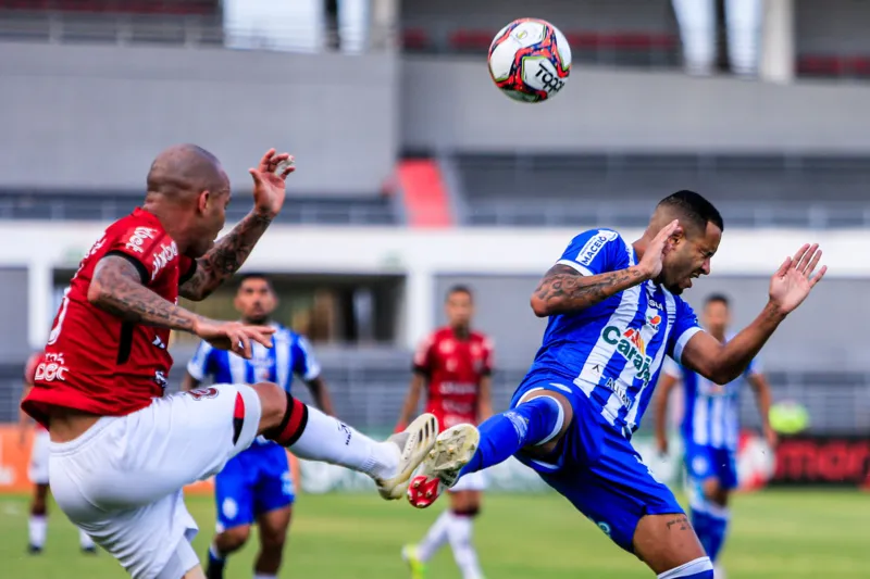 Foi por pouco! CSA atropela o Brasil de Pelotas no Rei Pelé, mas vitória do Avaí frustra acesso: 4 a 0