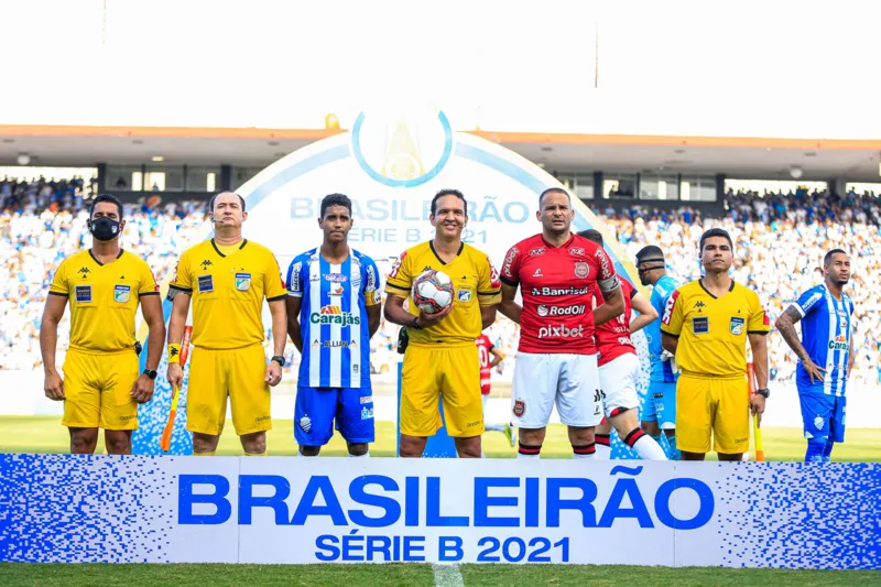 Foi por pouco! CSA atropela o Brasil de Pelotas no Rei Pelé, mas vitória do Avaí frustra acesso: 4 a 0