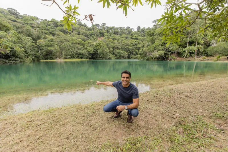 Prefeito JHC visita Fábrica Carmen, em Fernão Velho