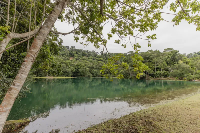 Prefeito JHC visita Fábrica Carmen, em Fernão Velho