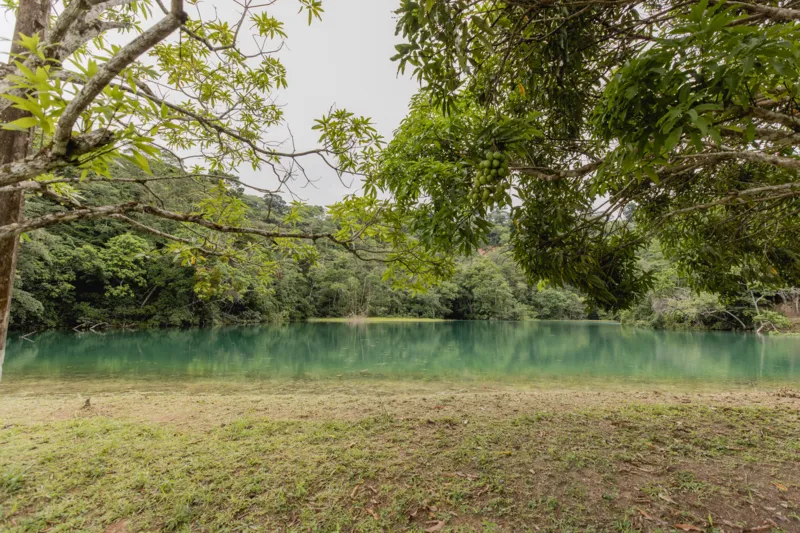 Prefeito JHC visita Fábrica Carmen, em Fernão Velho