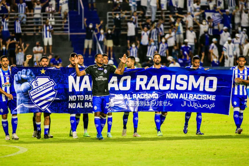 Com gol polêmico nos acréscimos, CSA vence a Ponte de virada e se aproxima do G-4: 2 a 1