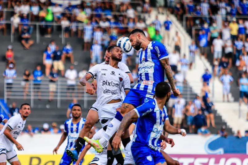 Artilheiro Rodrigo Rodrigues marca duas vezes e CSA vence a primeira na Copa do Nordeste 2022: 3 a 0
