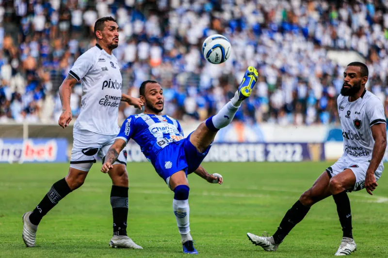 Artilheiro Rodrigo Rodrigues marca duas vezes e CSA vence a primeira na Copa do Nordeste 2022: 3 a 0