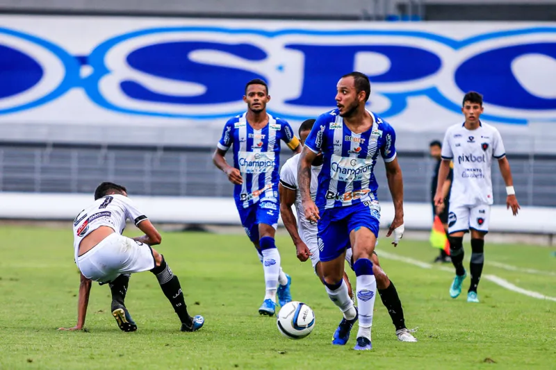 Artilheiro Rodrigo Rodrigues marca duas vezes e CSA vence a primeira na Copa do Nordeste 2022: 3 a 0