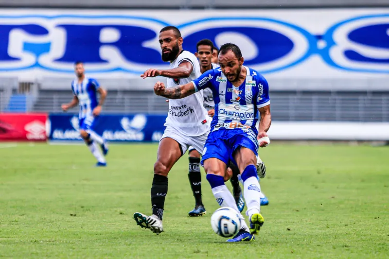 Artilheiro Rodrigo Rodrigues marca duas vezes e CSA vence a primeira na Copa do Nordeste 2022: 3 a 0