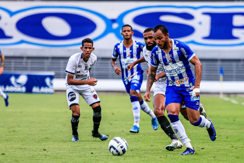 Artilheiro Rodrigo Rodrigues marca duas vezes e CSA vence a primeira na Copa do Nordeste 2022: 3 a 0