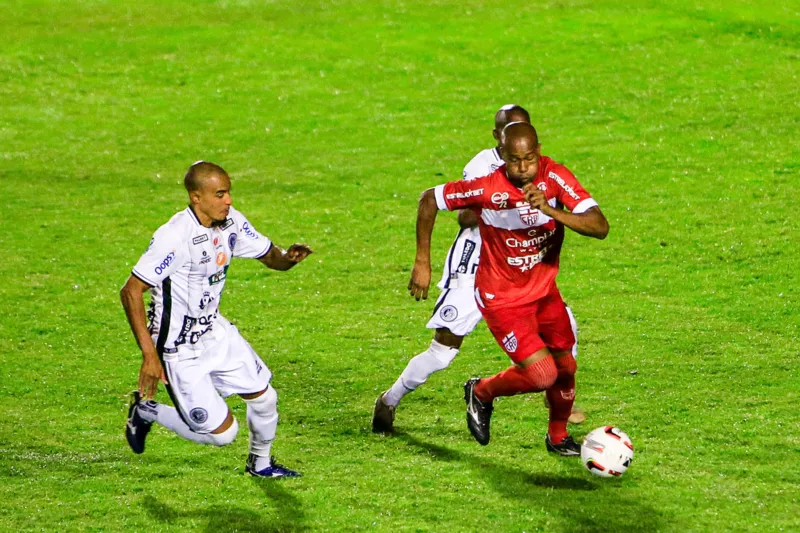 CRB vence ASA no clássico e se aproxima da classificação para as semis