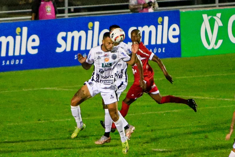 Gigante precisa de uma vitória para avançar