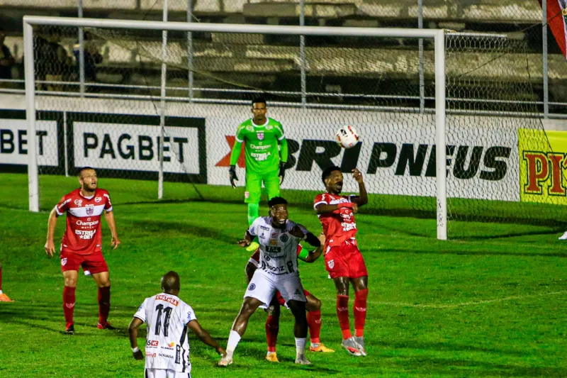 CRB vence ASA no clássico e se aproxima da classificação para as semis