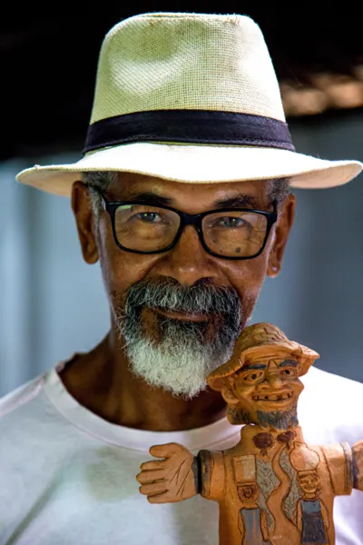 João das Alagoas e a arte de contar histórias por meio do barro