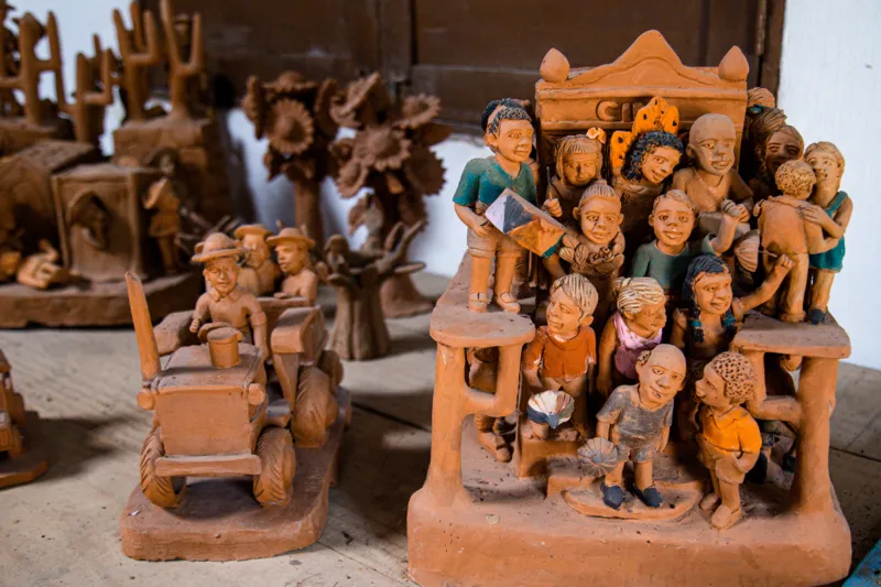 João das Alagoas e a arte de contar histórias por meio do barro