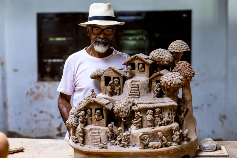 João das Alagoas e a arte de contar histórias por meio do barro