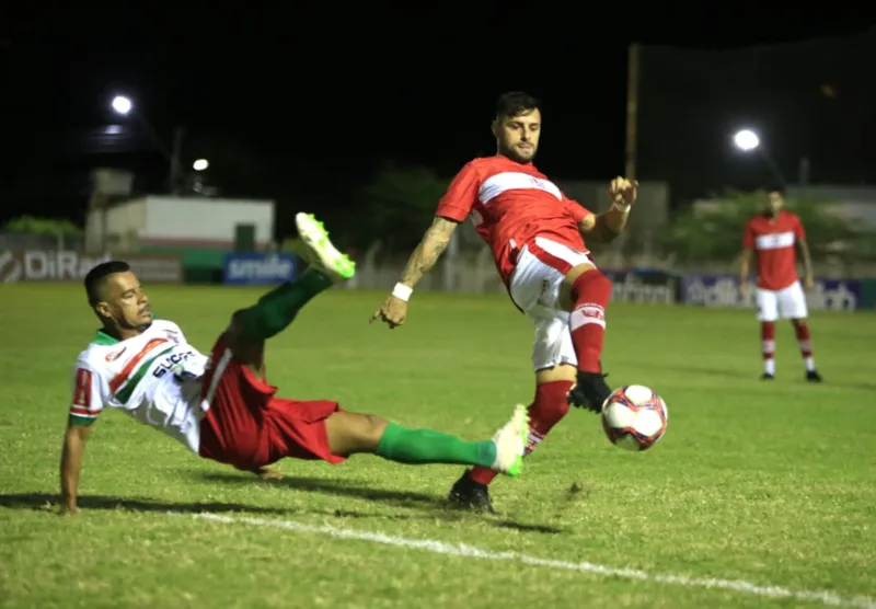 Em jogo de dois pênaltis, CRB vence o CEO por 2 a 1 e assume a liderança do Alagoano
