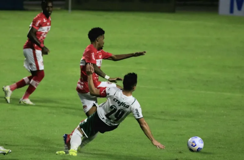 CRB perde para o Palmeiras, no Rei Pelé, no jogo de ida da Copa do Brasil: 1 a 0