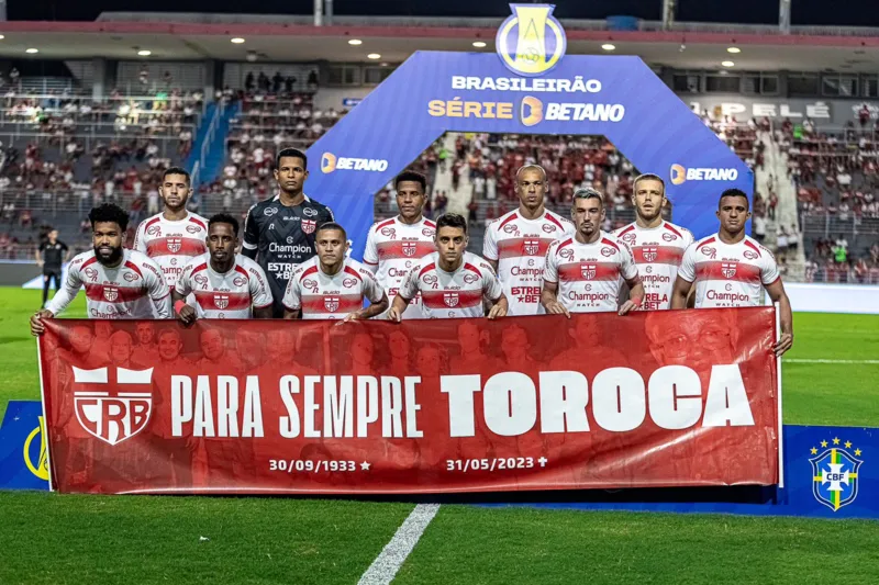 CRB homenageou Toroca