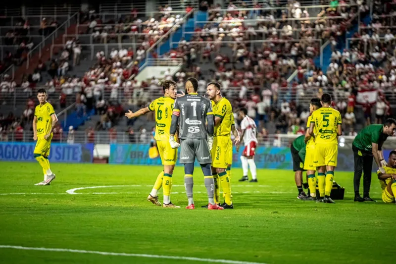 CRB vence o Mirassol e deixa a zona de rebaixamento da Série B: 2x0
