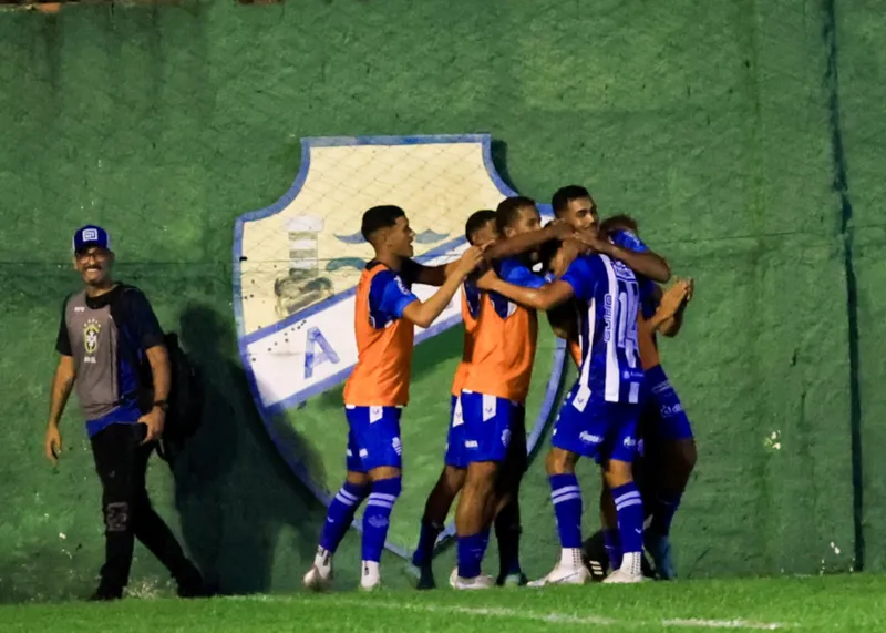 Com time alternativo, CSA vence o Coruripe na estreia da Copa AL