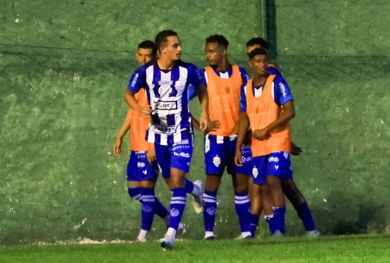 Com time alternativo, CSA vence o Coruripe na estreia da Copa AL