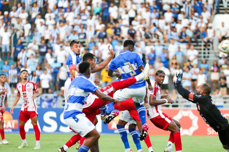 CSA leva empate do Penedense e tem vaga no G4 do Alagoano ameaçada