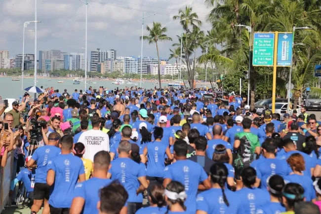 Segundo Circuito Arnon de Mello tomou conta da orla de Maceió.