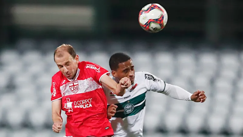 CRB e Coritiba ficaram no empate em 1 a 1 no Couto Pereira