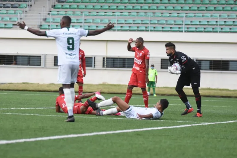 Murici joga bem, mas fica no 1 a 1 com o Sergipe e é eliminado da Série D