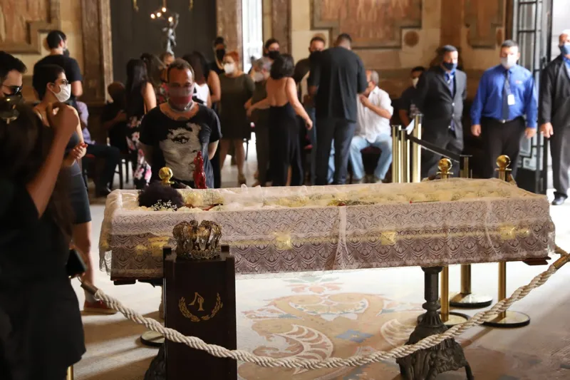 Caixão com o corpo da cantora Elza Soares no velório