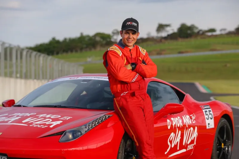 Primeiro livro de Nezio Monteiro foi lançado em 2021