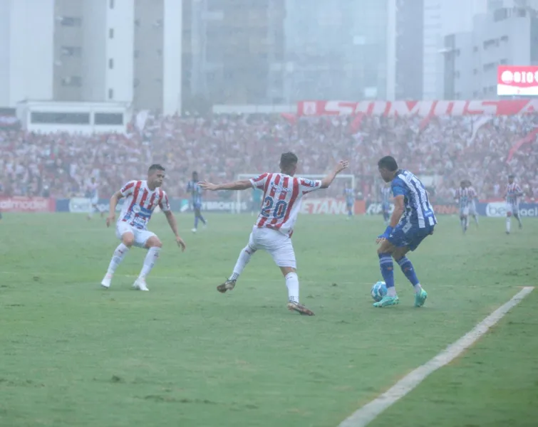 Nos Aflitos, CSA empata com o Náutico e ganha uma posição: 0 a 0