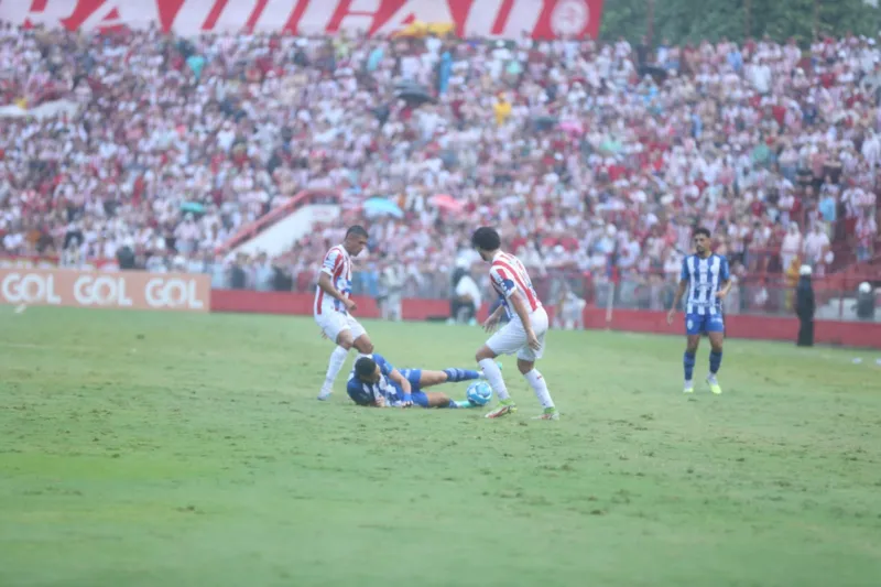 Nos Aflitos, CSA empata com o Náutico e ganha uma posição: 0 a 0