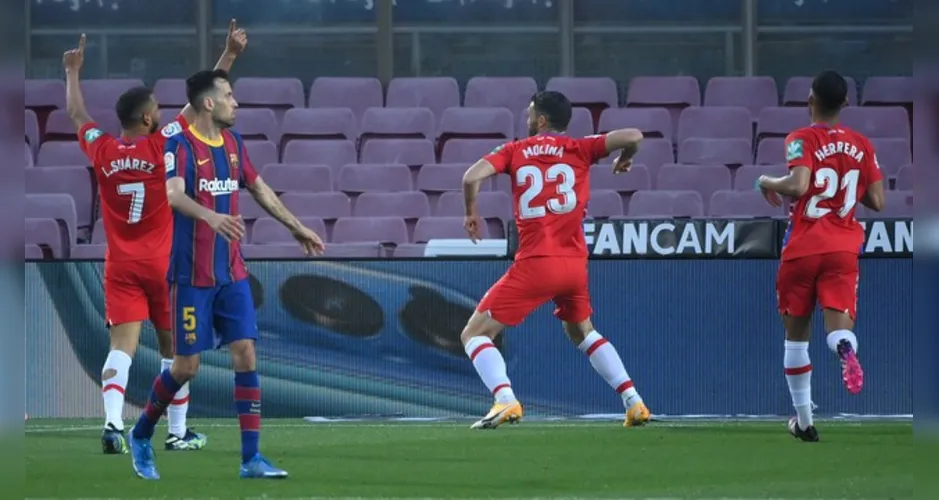 Molina comemora o gol da vitória do Granada sobre o Barcelona