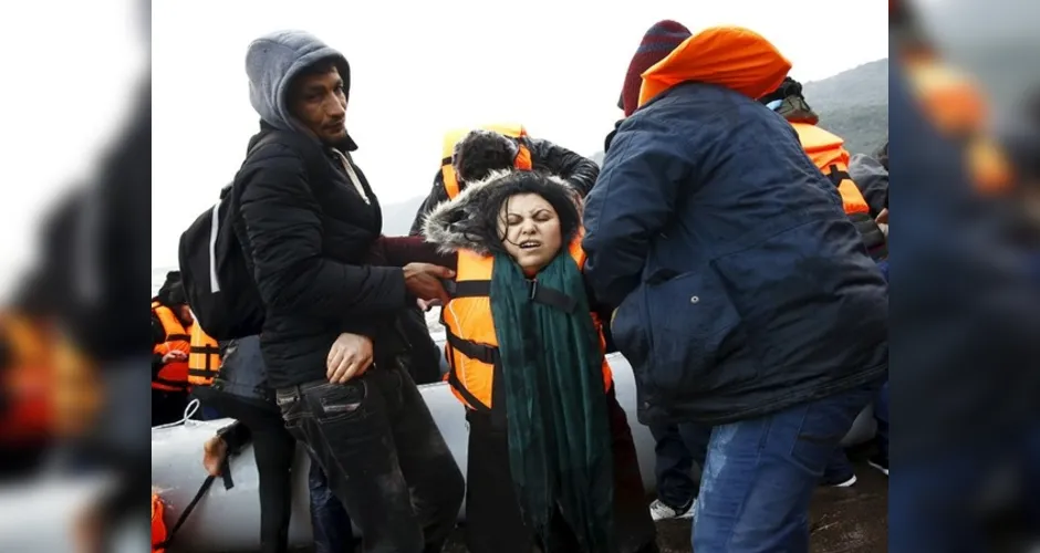 Imagem ilustrativa da imagem Naufrágios no Mar Egeu deixam migrantes mortos