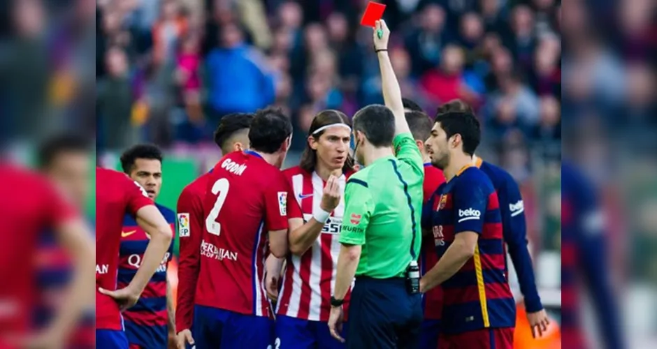 Imagem ilustrativa da imagem Messi e Soares garantem vitória do Barcelona contra Atlético de Madri 