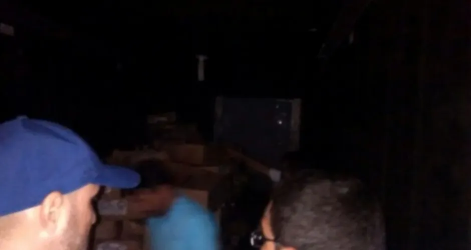 Imagem ilustrativa da imagem Operação em Maceió apreende toneladas de alimentos armazenados inadequadamente