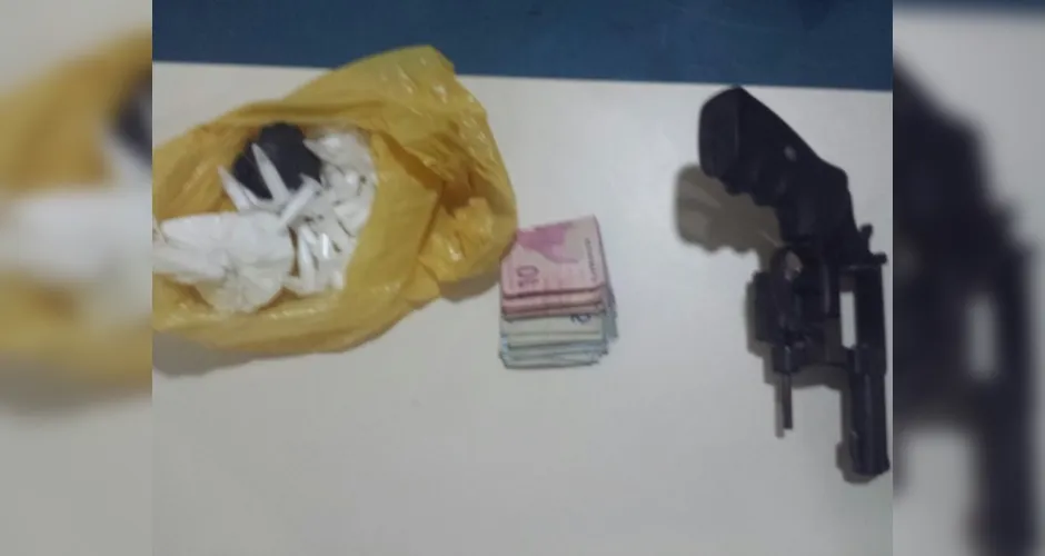 Imagem ilustrativa da imagem Suspeito de liderar tráfico de drogas em Alagoas é preso na Ponta Verde