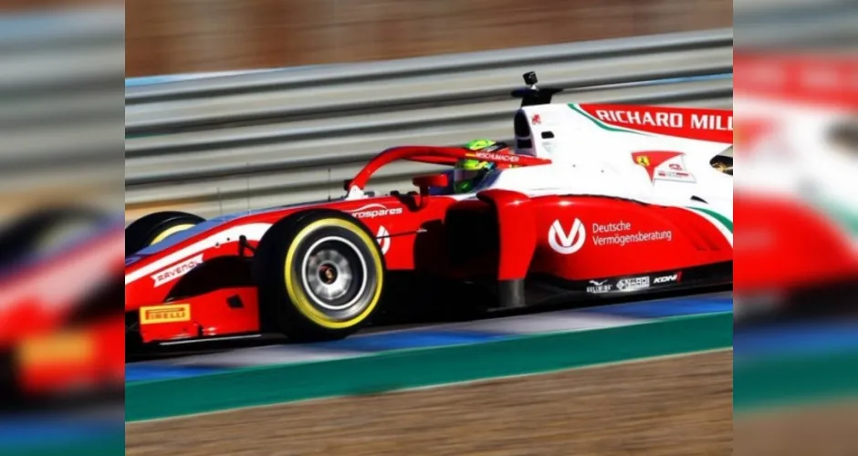 Imagem ilustrativa da imagem Filho de Schumacher irá testar Ferrari em treino após o GP do Bahrein