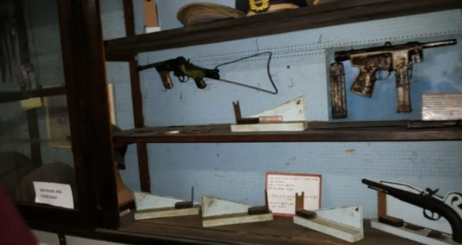 Imagem ilustrativa da imagem Bandidos arrombam museu em Palmeira dos Índios e levam revólveres e pistolas