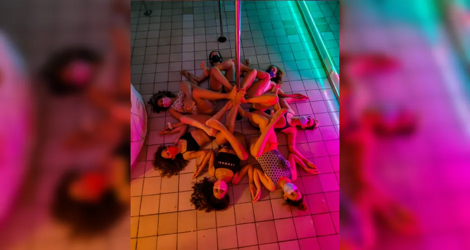 Imagem ilustrativa da imagem Pole dance ajuda mulheres alagoanas a redescobrirem os próprios corpos
